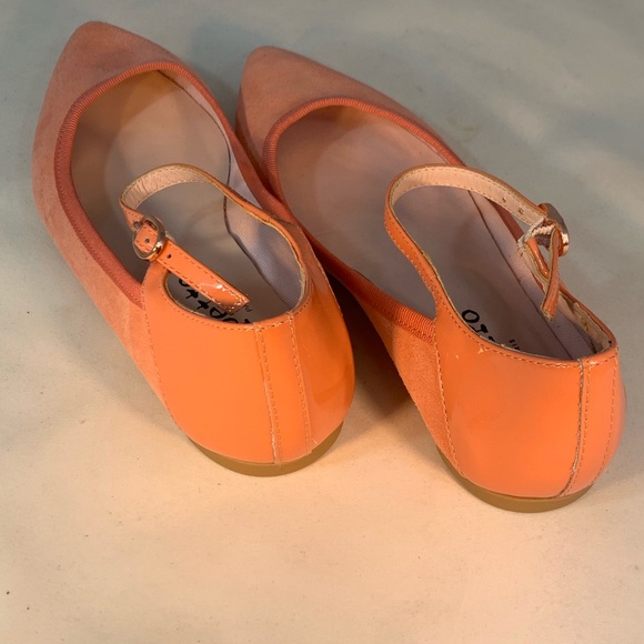 Repetto Peach Suede and Patent Leather Flats! - Picture 3 of 6